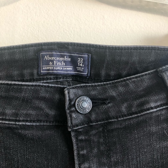 🌼 3/$30 | EUC | Ladies Abercrombie & Fitch Skinny Jeans - Picture 3 of 3